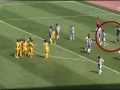 足球-15年-心机婊！韩国联赛门将趁裁判不注意破坏点球点草皮 导致对方罚失点球-新闻