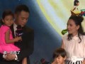 星快报-20160913-  刘烨全家出动宣传电影   和妻子安娜吻不停